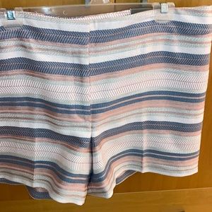 NWOT Ann Taylor Shorts Sz 16